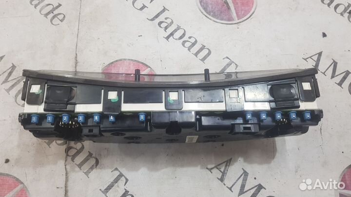 Приборная панель на Mercedes-Benz W140 C140