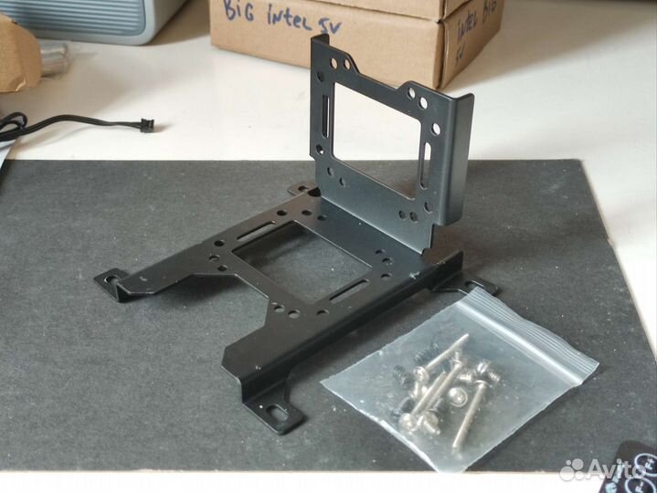 Крепления для помп на радиатор сво 120мм