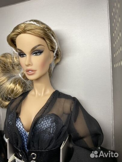 Luchia Zadra Close-up Doll IT Direct Exclusive