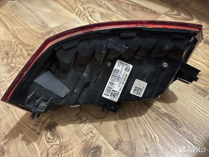 Левый внешний стопарь на Polo оригинал