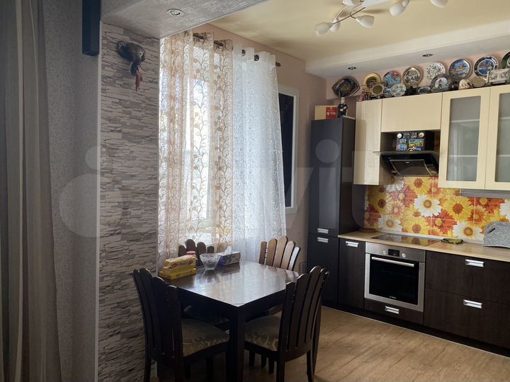 3-к. квартира, 84 м², 3/3 эт.