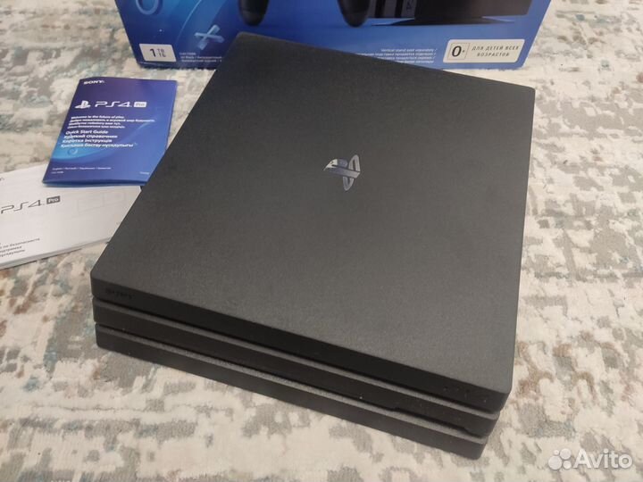 PS4 Pro 1Tb 7208B+2 джоя+60 игр