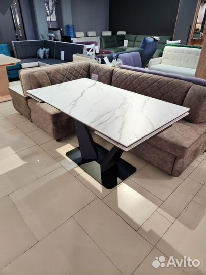 Стол керамогранит на металлокаркасе Виктория