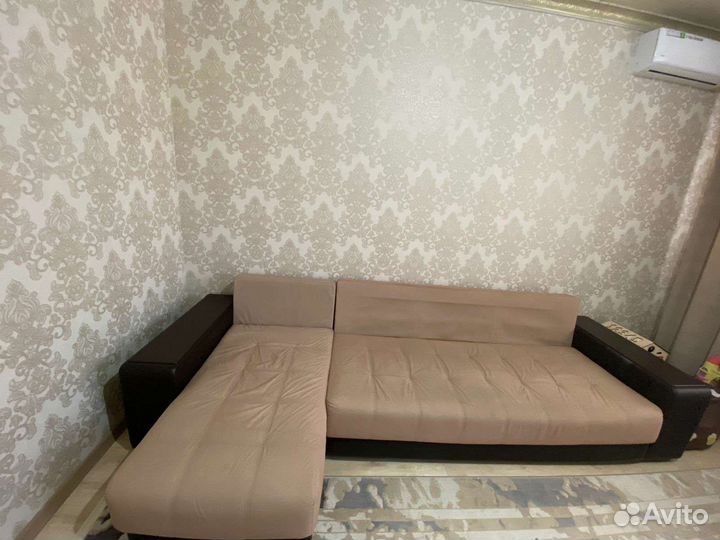 Большой угловой диван бу