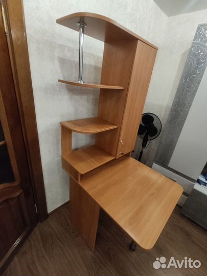 Компьютерный стол