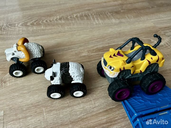 Вспыш и чудо машинки mattel оригинал