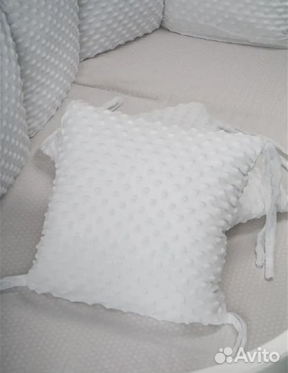 Бортики в кроватку