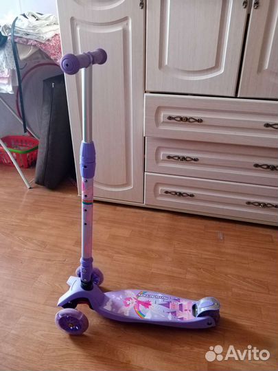 Самокат детский трехколесный