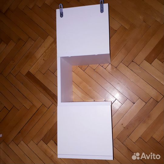 Полка белая змейка с дефектом