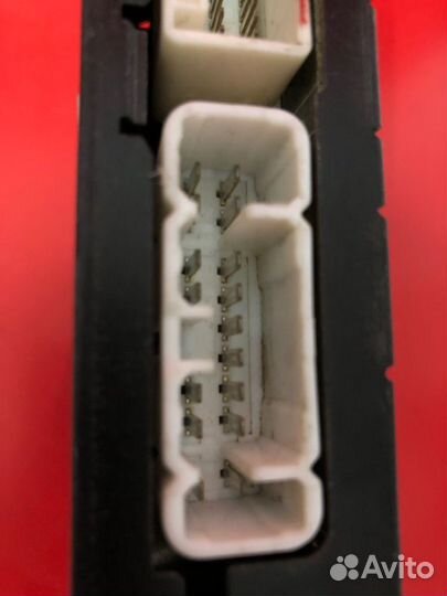 Усилитель акустической системы Lexus Is 200