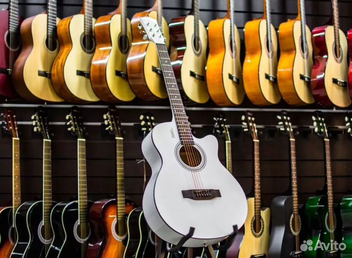 Акустическая гитара Elitaro E4010C White