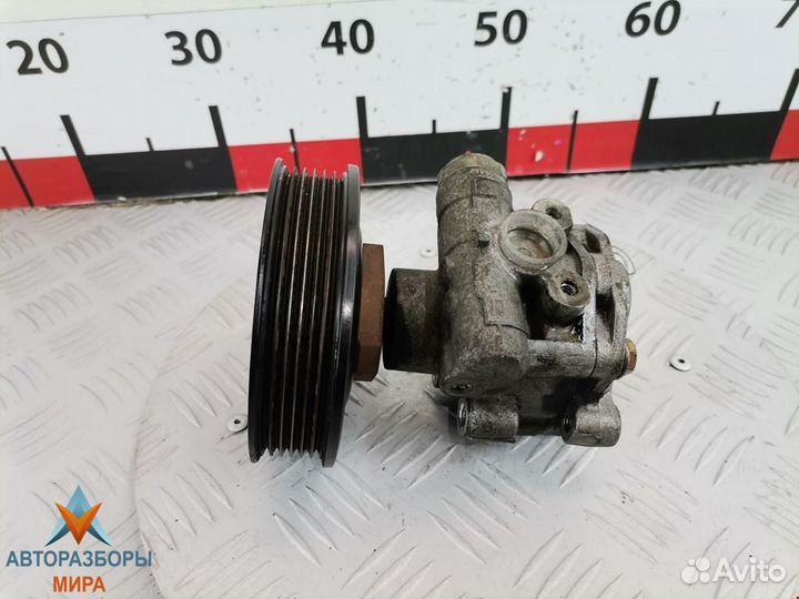 Насос гидроусилителя руля Volkswagen Golf 4 2000