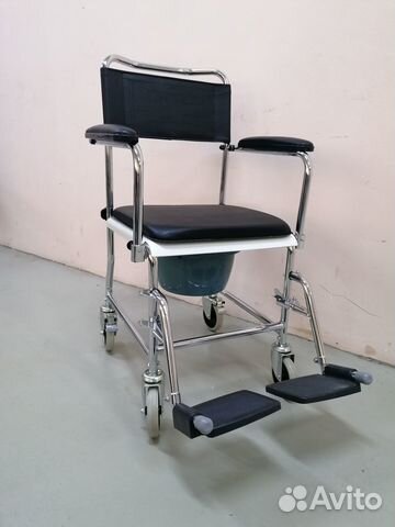 Кресло-коляска с санитарным оснащением
