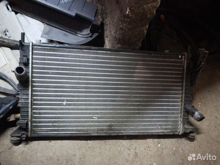 Радиатор охлаждения mazda 3 bk