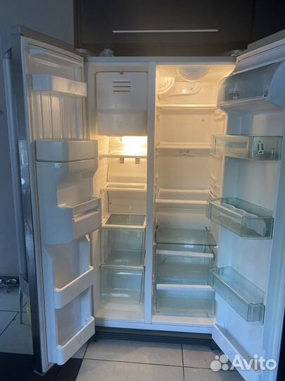 Холодильник hotpoint ariston бу