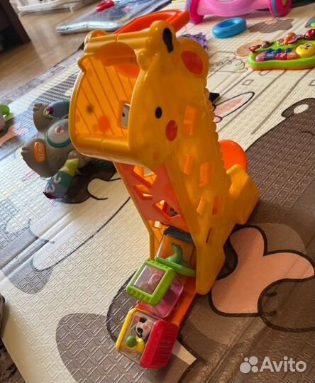 Жираф fisher price