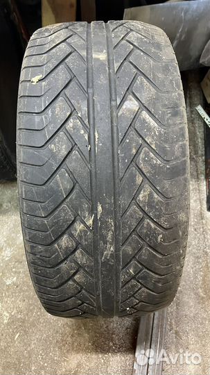 Yokohama Advan Sport V103 275/40 R20