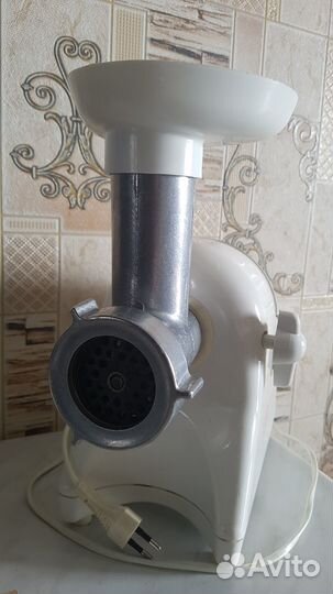 Электромясорубка Белвар Помощница 900вт