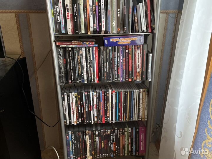 Полки для дисков