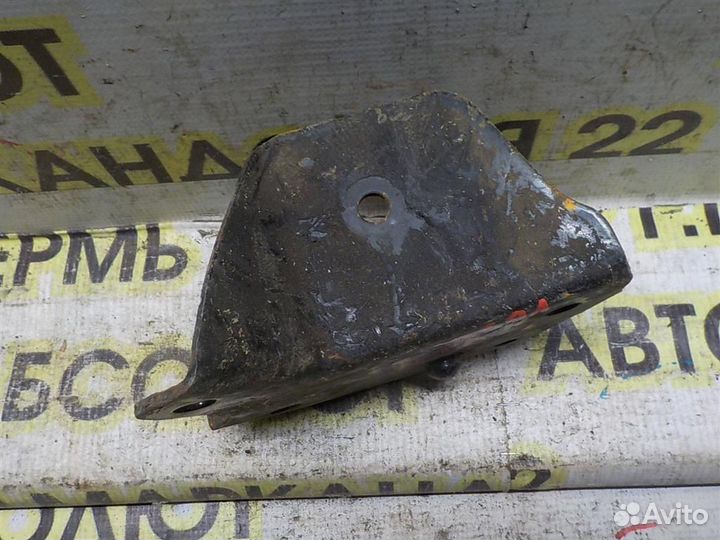 Кронштейн задней балки Renault Logan I 2005-2014