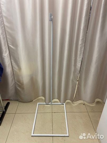 Вешалка напольная