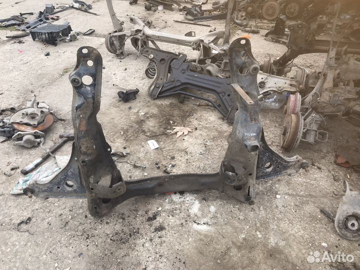 Передний подрамник opel omega b