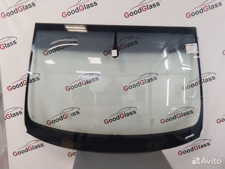 Лобовое стекло audi