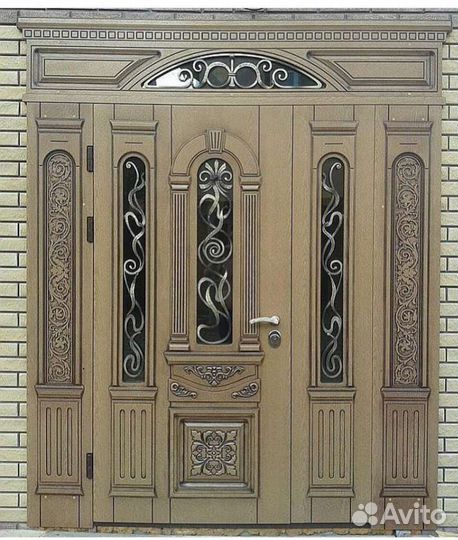 Двери входные парадные в дом