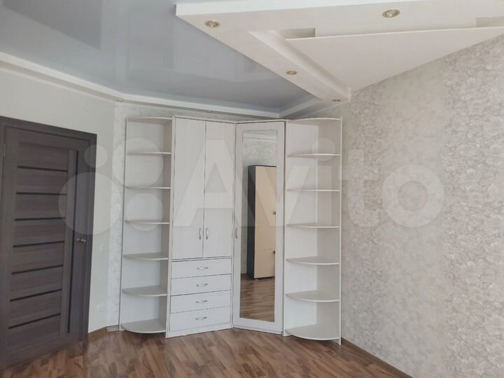 2-к. квартира, 50 м², 4/9 эт.