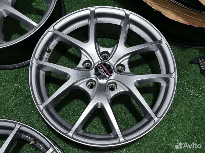 A-tech Schneider R-17 (5x114,3; Et48; 7j)