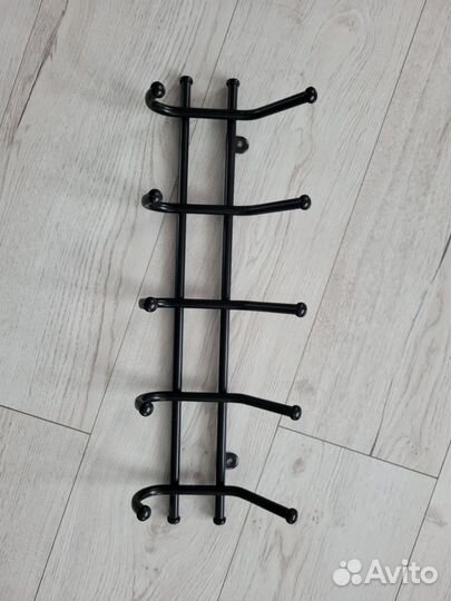 Вешалка для одежды настенная