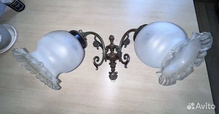 Настенный светильник бра