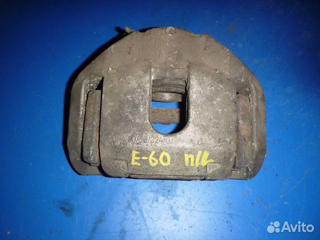 Суппорт передний левый BMW E60/E61 2003