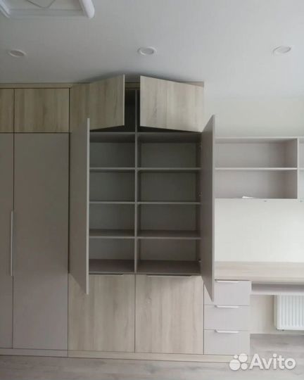 Шкаф в прихожую