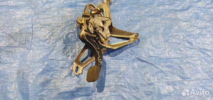 Педаль ручника grs182 grs184 Crown Athlete