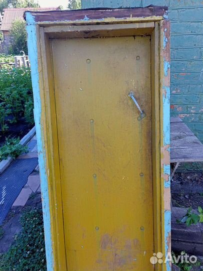 Дверь с коробкой бу