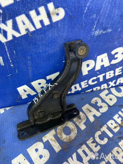 Ролик сдвижной двери. Mazda Mpv минивен GY-DE 2001