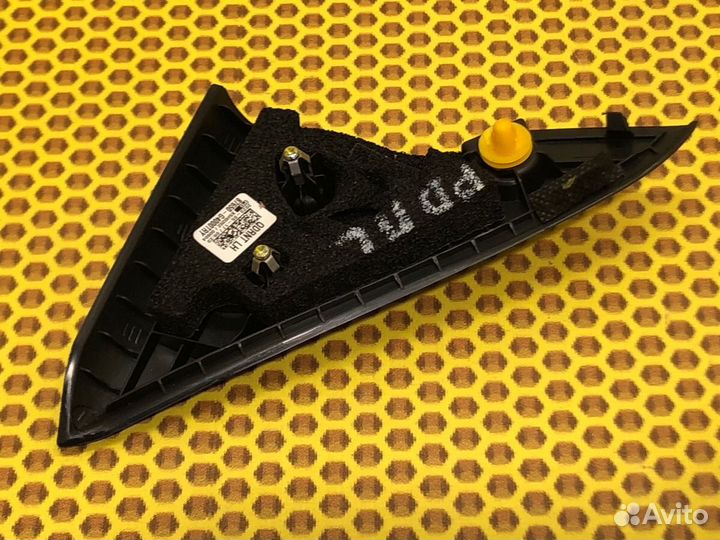 Крышка зеркала внутренняя левая Hyundai I30 PD