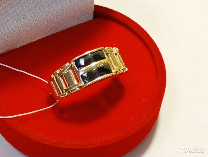 Перстень золотой