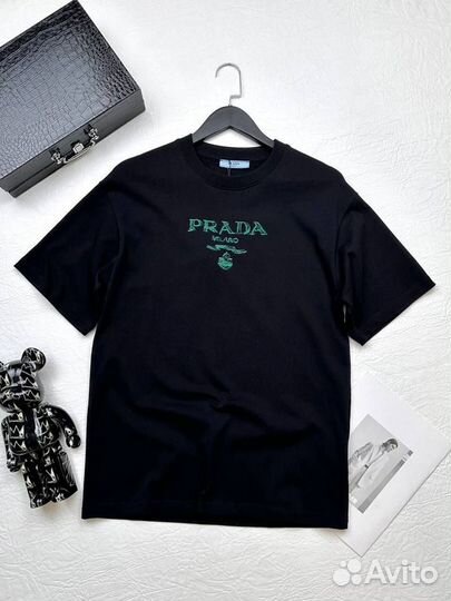 Футболка мужская prada