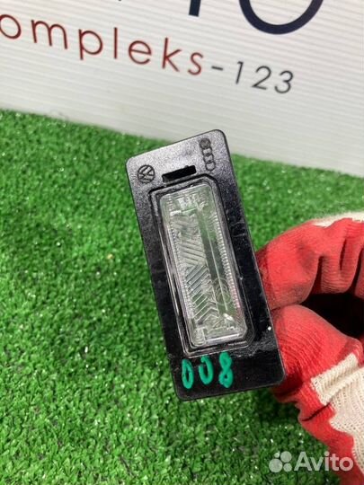 Фонарь подсветки номера задний Audi A5 8T cdnc