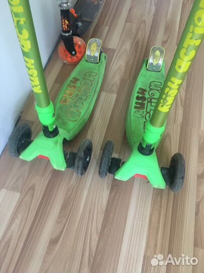 Самокат трехколесный