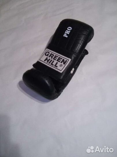 Боксерские перчатки