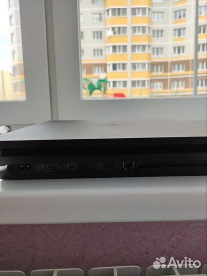 Sony PS4 pro 1tb