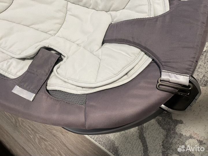 Шезлонг nuna leaf качалка детская