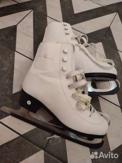 Коньки фигурные 35 размер