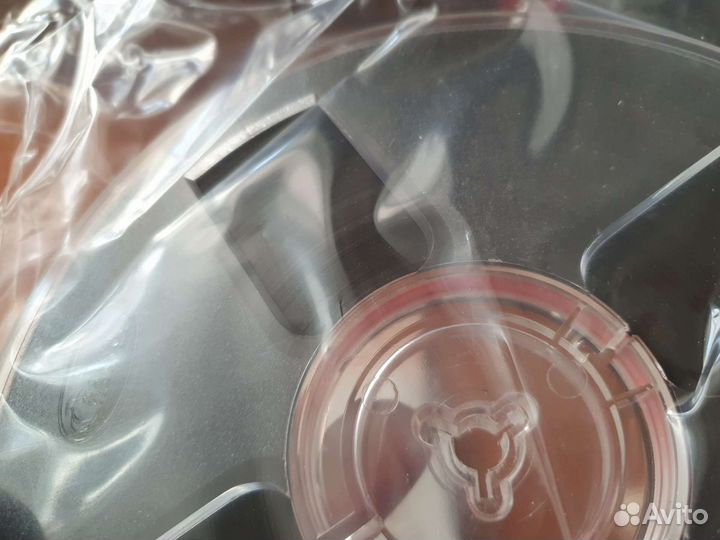 Магнитная лента, катушки. Славич Б-3716