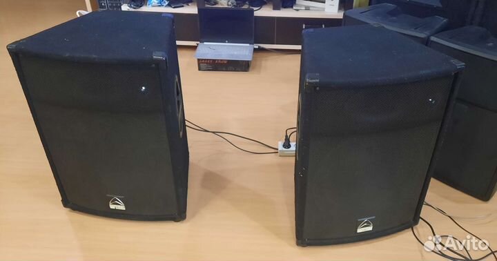 Колонки активные Wharfedale 1200W Pro 2шт SVP-15P