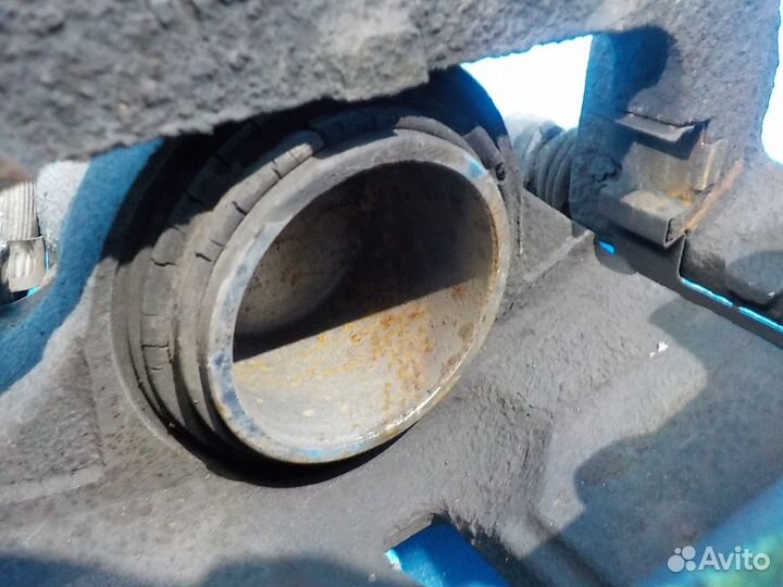 Тормозной суппорт передний левый Nissan Nissan X-T