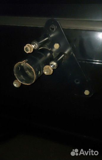 Кронштейн запасного g-class w463 гелендваген